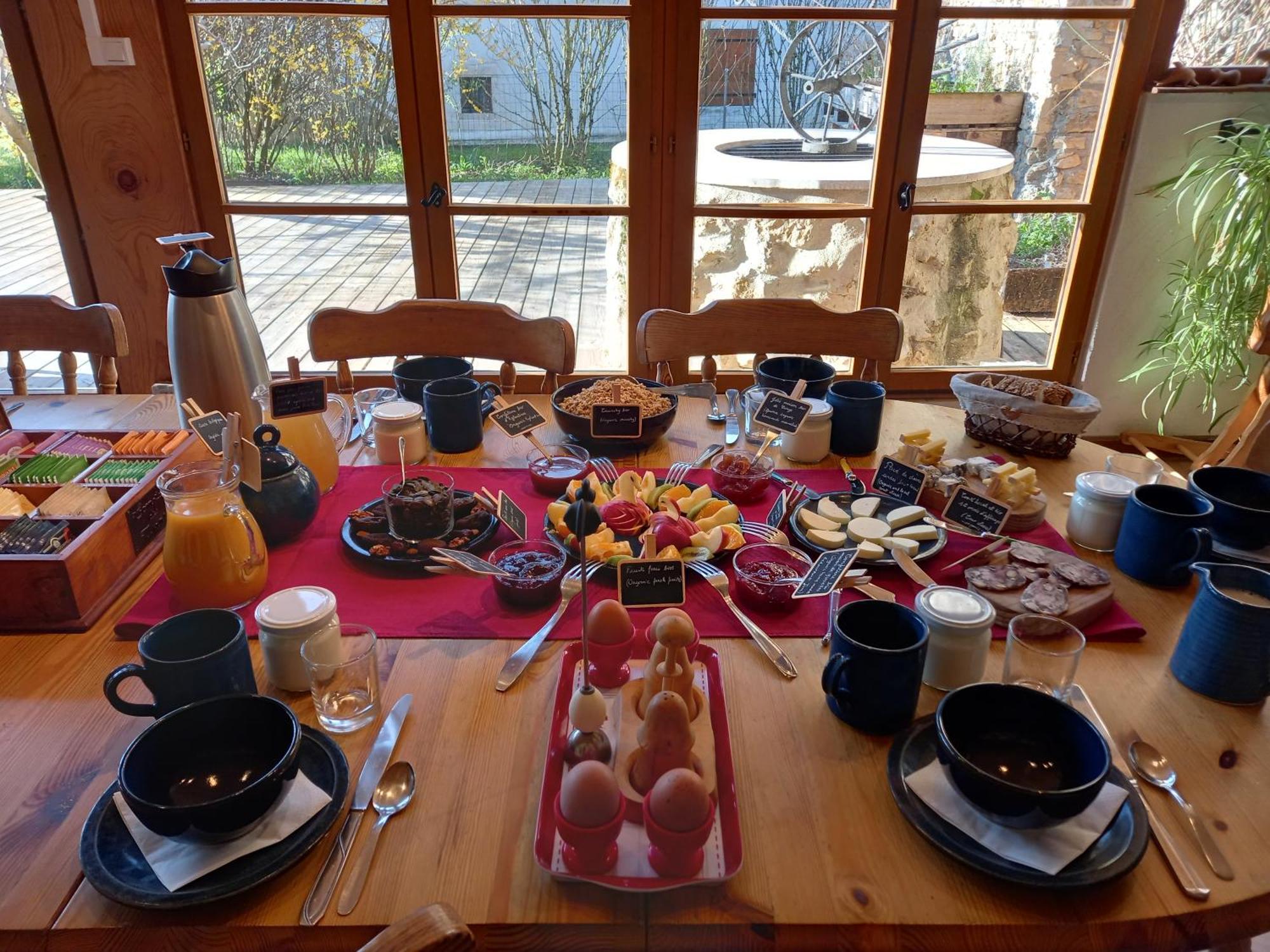 Champagne-en-Valromey Valreley, Chambres Et Table D'Hotes Eco-Friendly Avec Bain Nordique Au Sud Du Massif Du Jura المظهر الخارجي الصورة