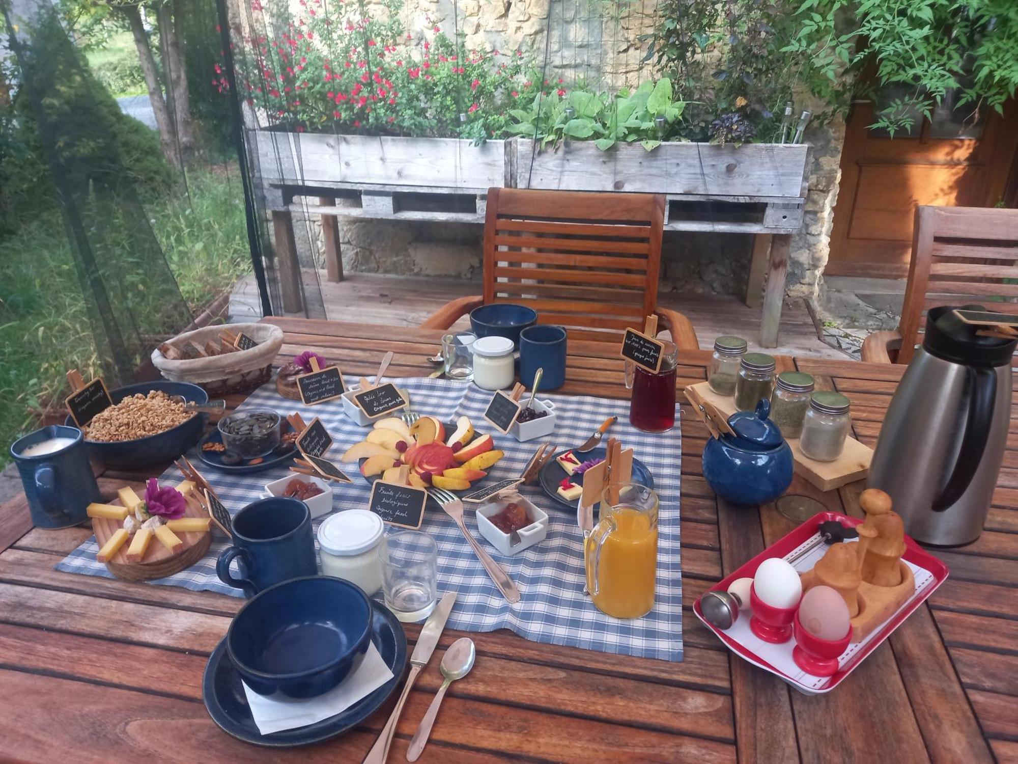 Champagne-en-Valromey Valreley, Chambres Et Table D'Hotes Eco-Friendly Avec Bain Nordique Au Sud Du Massif Du Jura المظهر الخارجي الصورة