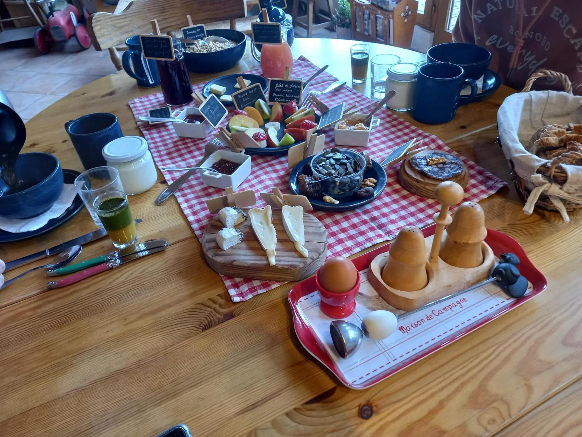 Champagne-en-Valromey Valreley, Chambres Et Table D'Hotes Eco-Friendly Avec Bain Nordique Au Sud Du Massif Du Jura المظهر الخارجي الصورة